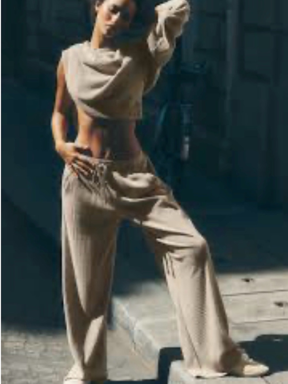 ALO Muse wide leg pants Small
